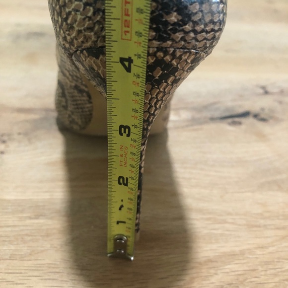 SOLD - Topshop Snake Print Pointy Toe Pumps - Picture 10 of 11